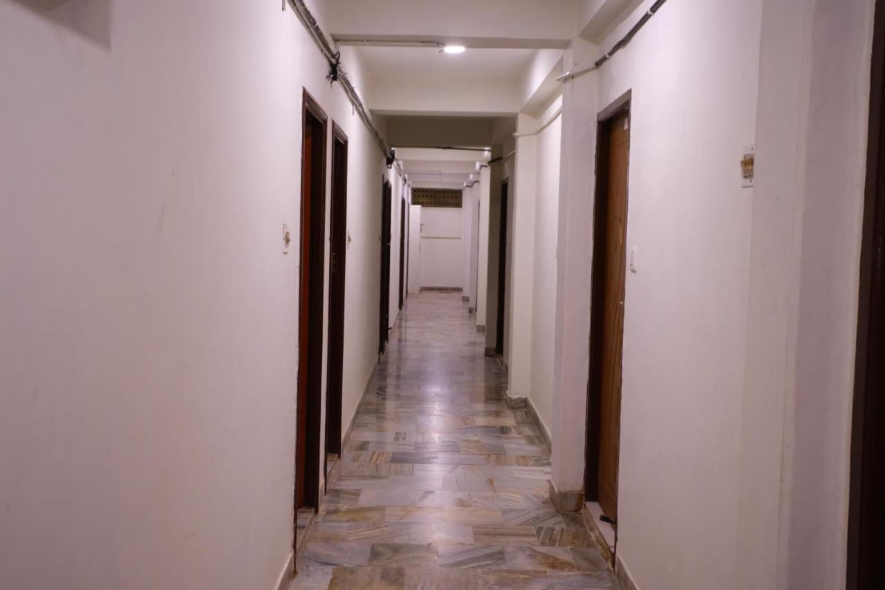 Ganesh Guest House Ченнаи Экстерьер фото